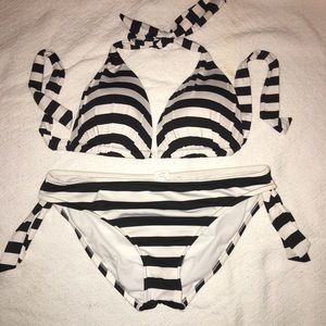 Two piece stripped bikini